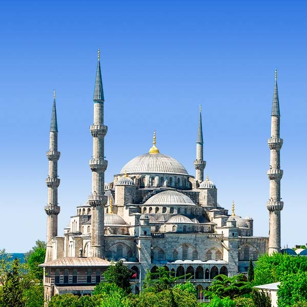Moschea e skyline di Istanbul per una fuga in città