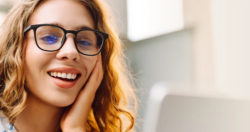 Prescription sunglasses featured in a shopping banner