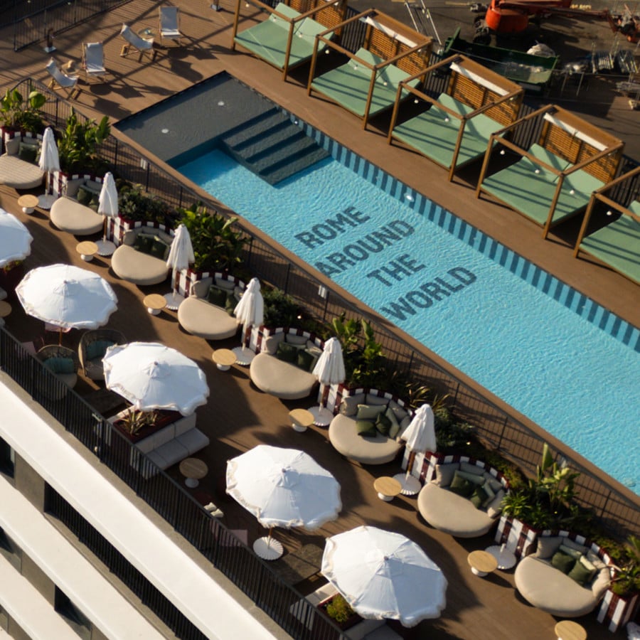 Dachpool im The Social Hub Rome