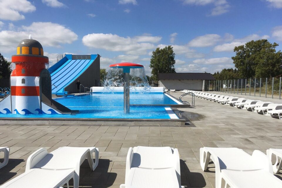 Campingplatz mit großem Wasserpark und Poolbereich