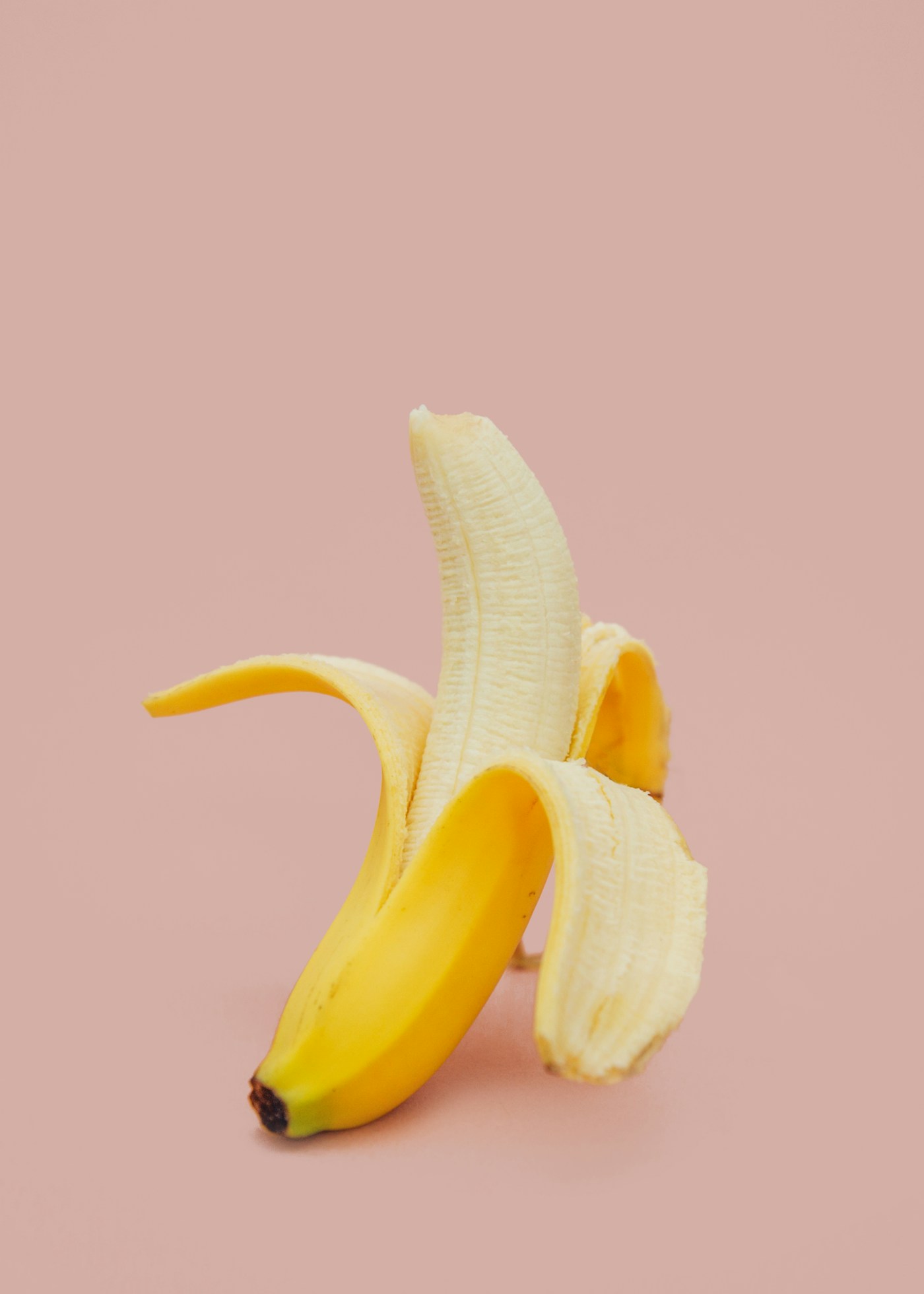Geschälte Banane als Snack