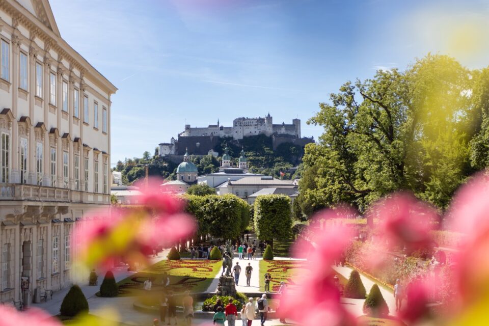 Mirabellgarten in Salzburg als Ausflugsziel mit dem Deutschlandticket