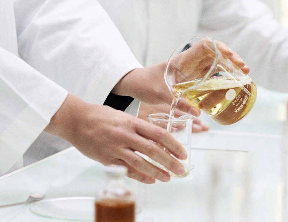 The Tokyo-Paris Laboratories at EviDenS de Beauté
