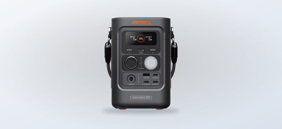 Jackery Explorer 300D portable power station