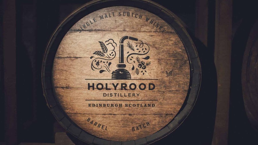 Holyrood Distillery whisky tasting experience in Edinburgh