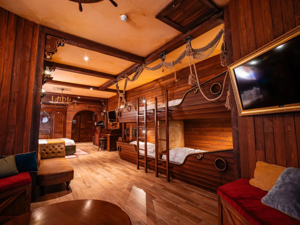 Suite thématique Piet Piraat au Plopsaland Theater Hotel