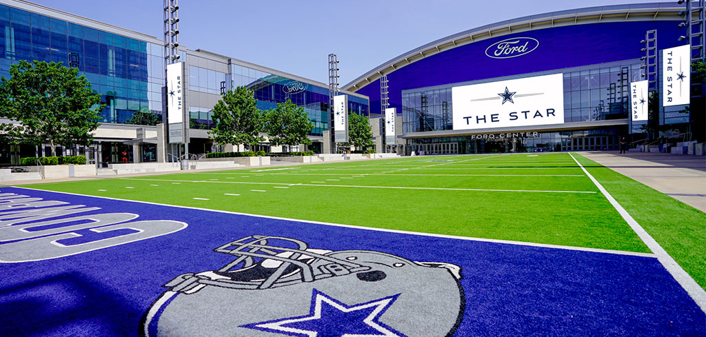 The Star in Frisco district exterior view