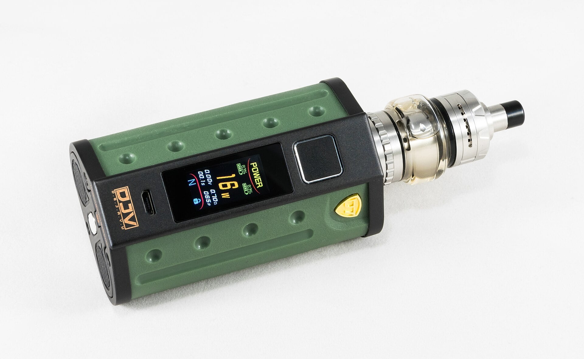 Box-style rechargeable vape device with tank