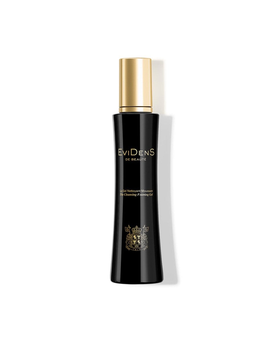 EviDenS de Beauté The Cleansing Foaming Gel in its product packaging