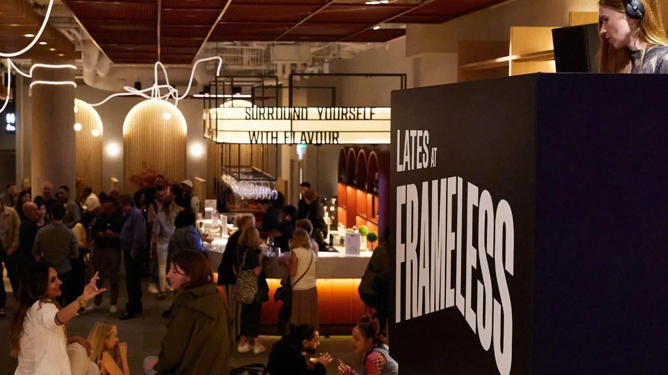 An evening visit inside the Frameless immersive art galleries