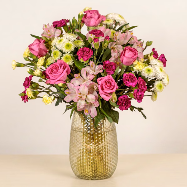 Loving Embrace flower bouquet from the Serenata range