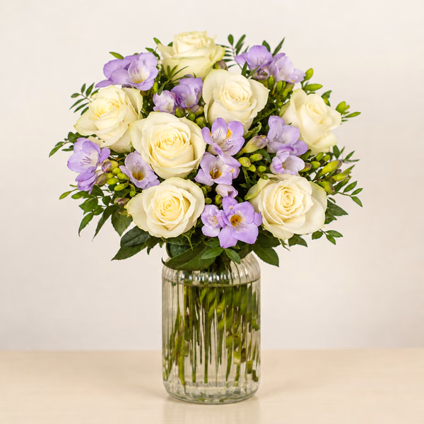 Twilight bouquet in deep-toned colours