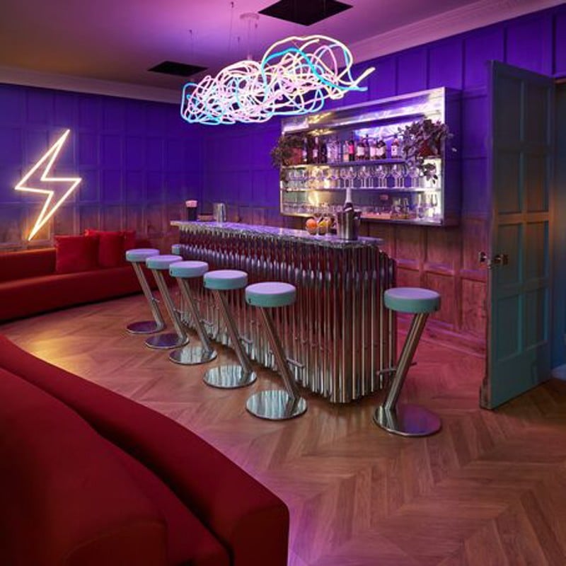 Restaurant- en speelruimte van The Social Hub in Madrid